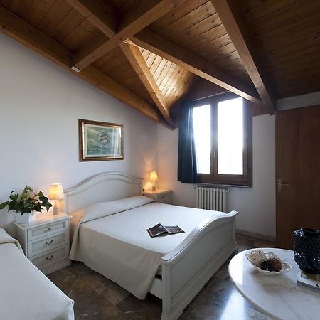 Hotel Caselle San Lazzaro di Savena Ruang foto